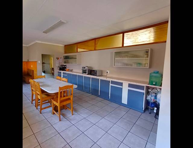 2.10HA SMALLHOLDING FOR SALE IN BUYSCELIA